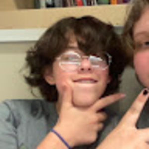 Meet your Posher, Cynthia